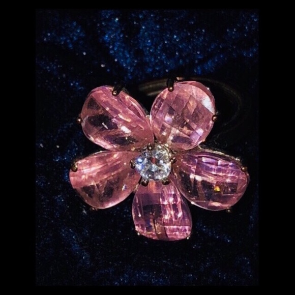 Avon Jewelry - Ring, Pink Flower 🌸